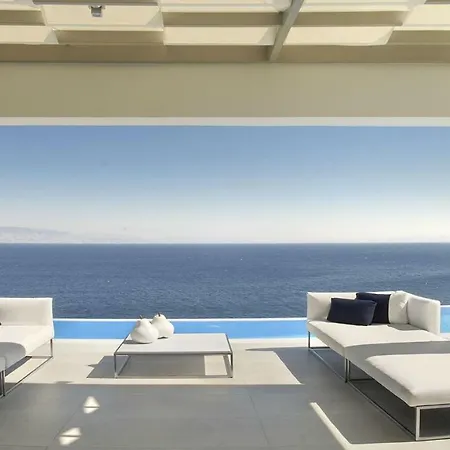 Villa New Luxury Beach Front Large Private Pool & Amazing Sea View Sofiko