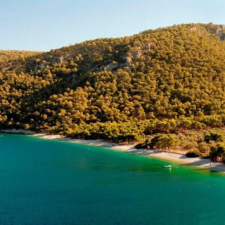 New Luxury Beach Front Large Private Pool & Amazing Sea View Sofiko